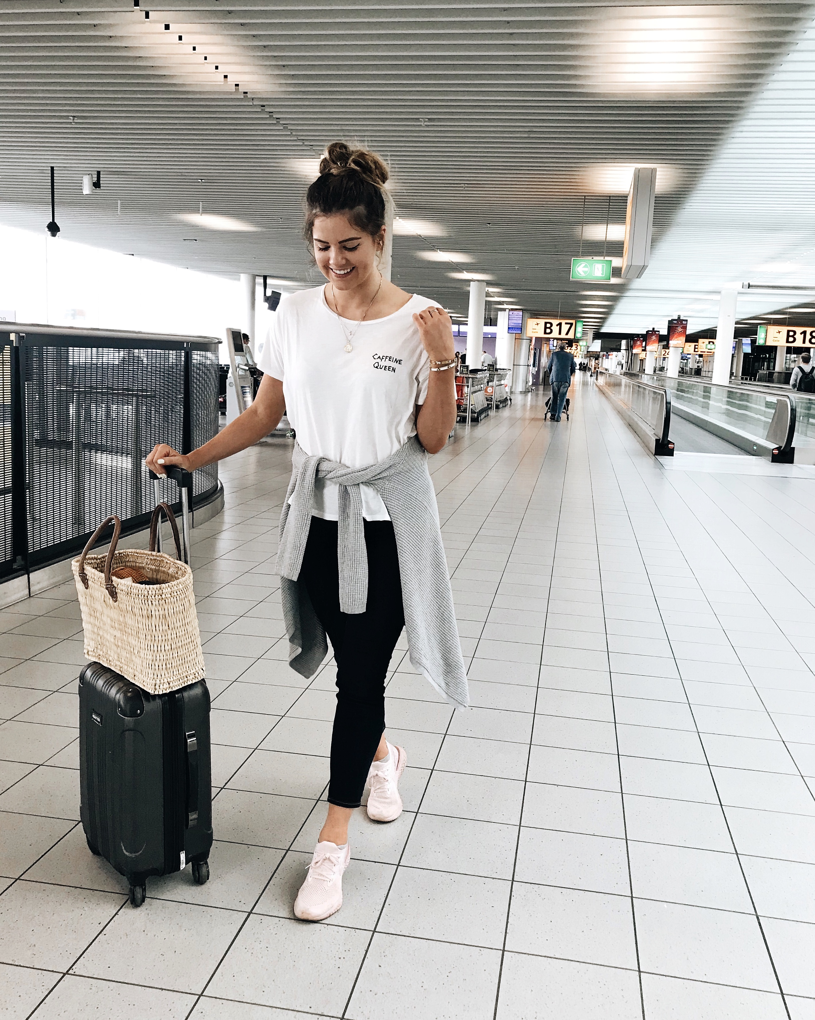 My Travel Outfit Formula - kelseyybarnes